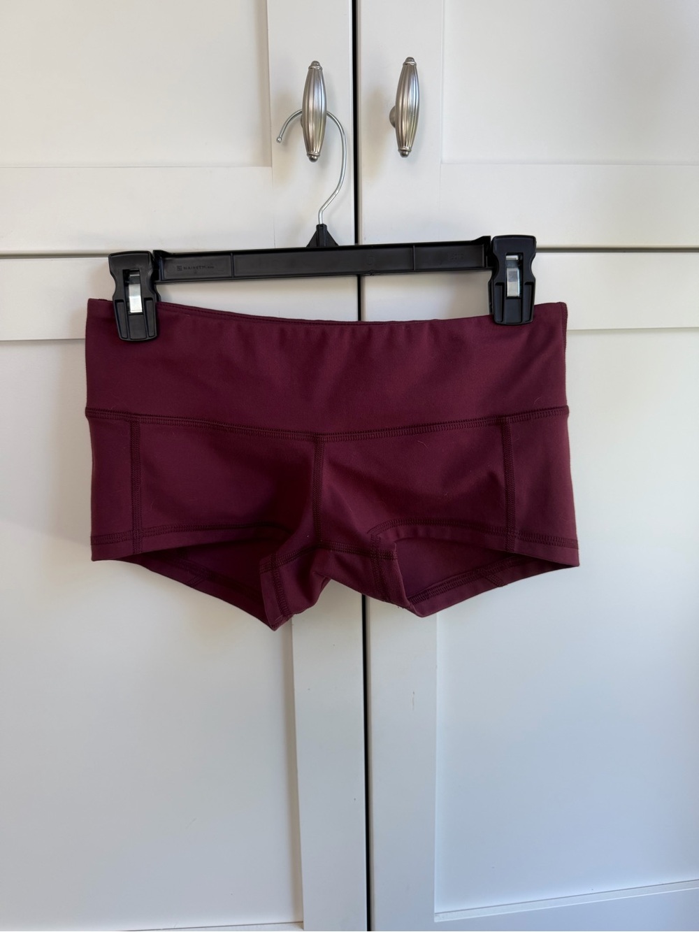 Fleo Women's Maroon High-Rise Bike Shorts